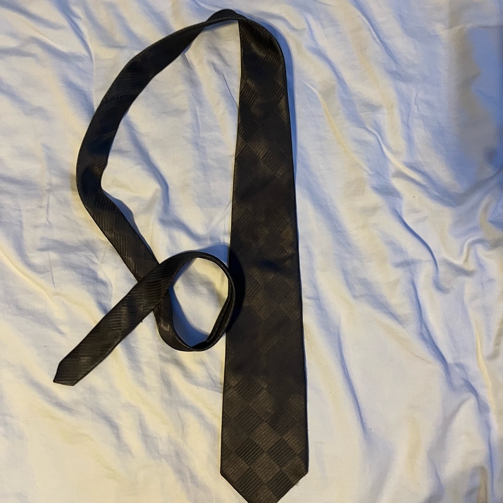 olive green string beans checkered tie